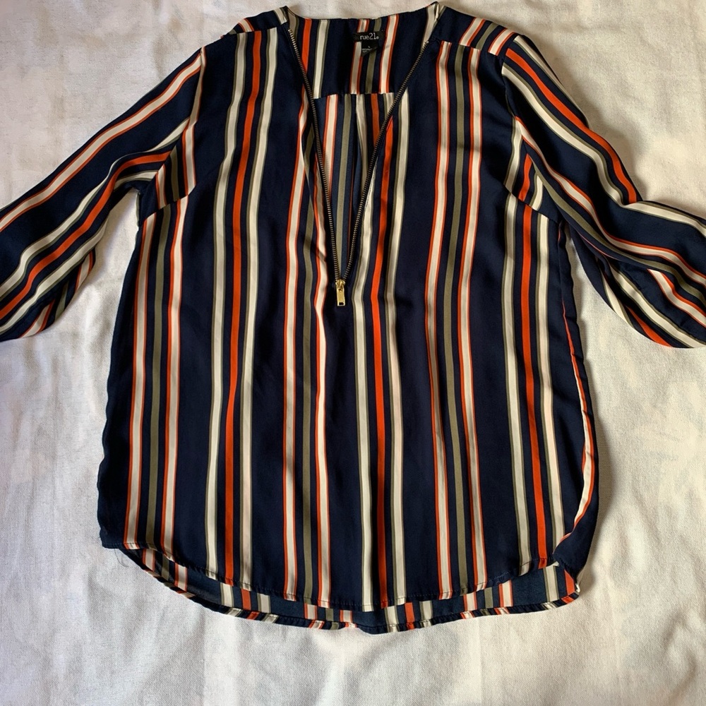 Rue21 Striped Women's Top